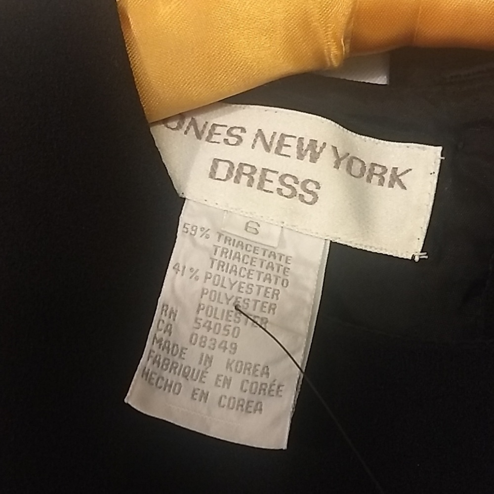 Dress - Picture 4 of 6